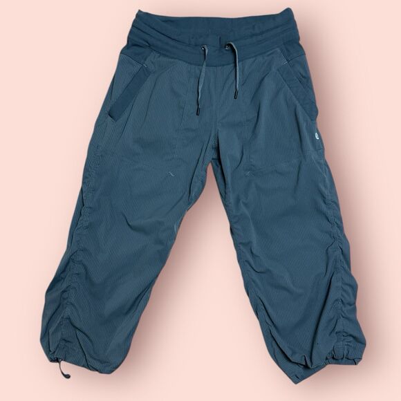 Lululemon Women's Size 4 Dance Studio Crop No Liner Soot Light Gray Pants - Picture 1 of 4